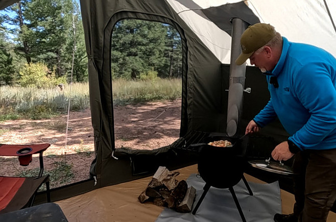 Cooking a Papa Murphy's Pizza on my New Camp Chef Stove